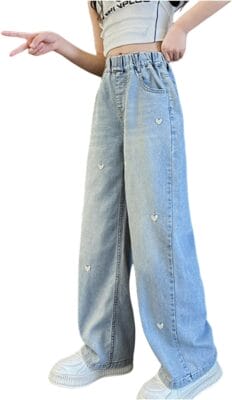 Weite Denim-Hose mit elastischem High-Waist-Bund für einen sicheren Sitz.
