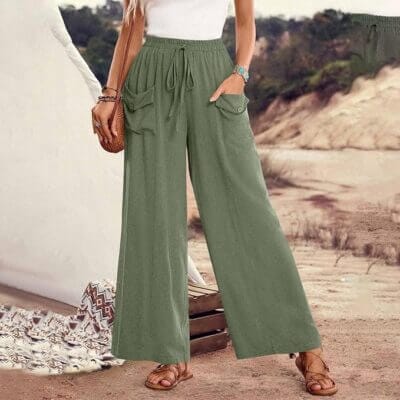 Luftige Stoffhose mit weitem Bein und elastischer Taille.
