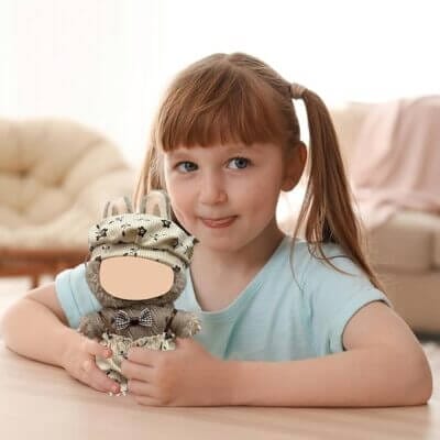 Perfektes Outfit für 17 cm große Puppen und Kuscheltiere.
