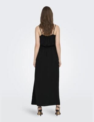 Fließendes Maxikleid mit schmalen Trägern und unifarbenem Design.
