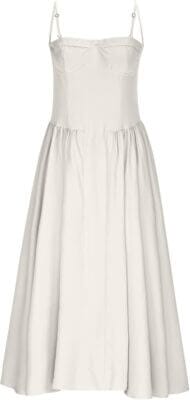 Figurbetontes Midikleid mit fließendem Stoff – ideal für besondere Anlässe.
