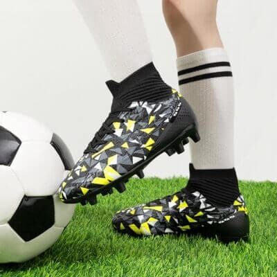 DREAM PAIRS Fußballschuhe im Einsatz