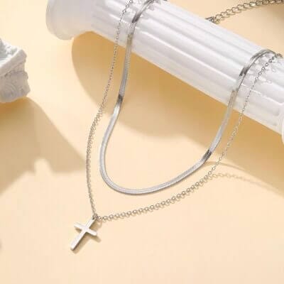 Kreuz Kette fuer Damen