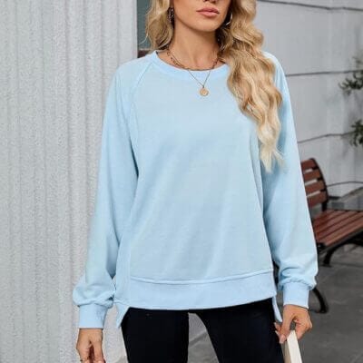 Langarmshirt für Damen mit lockerem Schnitt und weichem Material.
